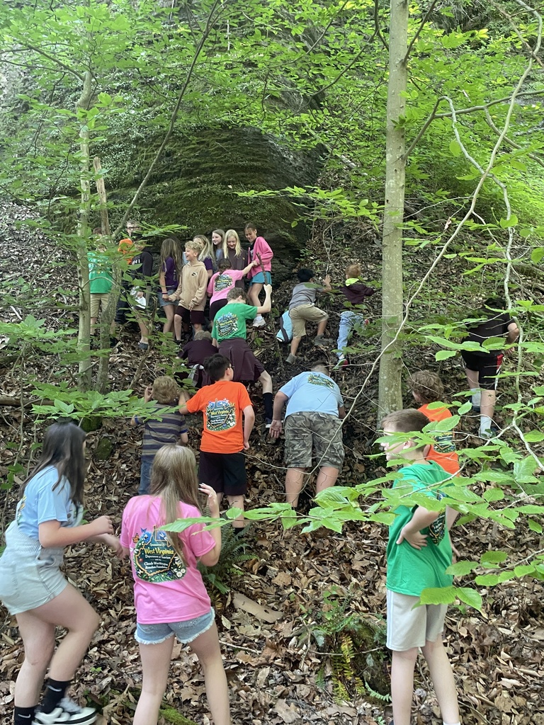 Students on trail.