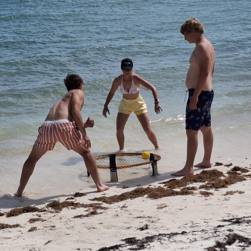 Spikeball!