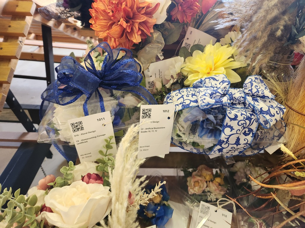 Homecoming Floral at the Kansas State Fair