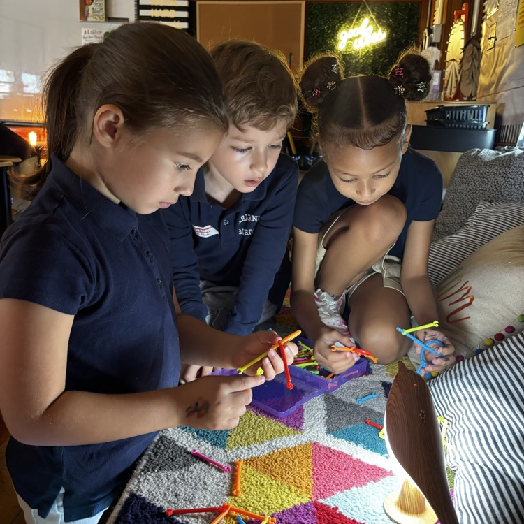 Building friendships one challenge at a time! 💕🤝 Mrs. O’Grady’s 1st graders are learning to work together, communicate, and start the year with kindness. 🌟 #Growingtogether