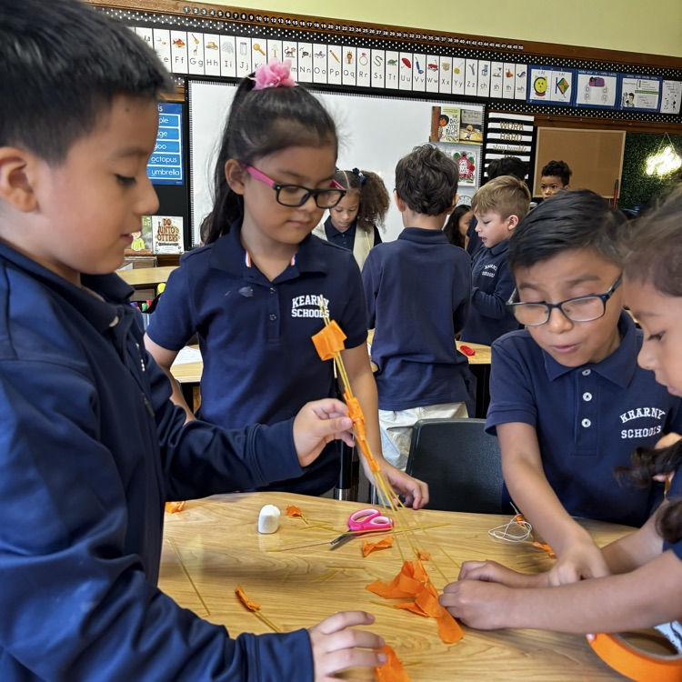 Building friendships one challenge at a time! 💕🤝 Mrs. O’Grady’s 1st graders are learning to work together, communicate, and start the year with kindness. 🌟 #Growingtogether