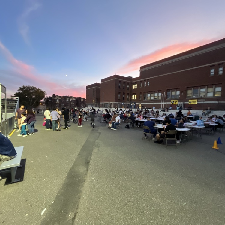 Washington School PTA hosted a Back to School Pizza Bash this past Friday! Thank you @washingtonschoolptakearny for hosting this fun event!