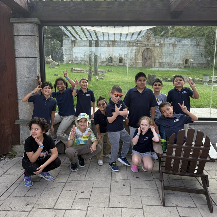 Students from Mrs. Molina, Mr. Flannery, and Mrs. Walsh’s classes had a fantastic time exploring Turtle Back Zoo this past Monday!