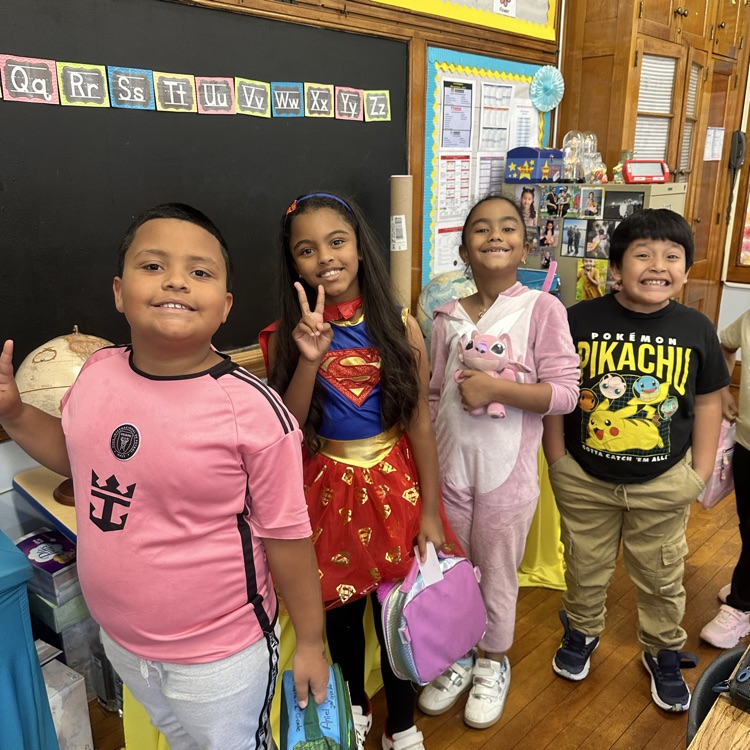 Yesterday, Washington School celebrated Superhero Day as part of Respect Week! Our students showed that everyone has the power to be kind, be a friend, and stand up for what’s right.