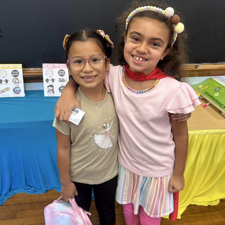 Yesterday, Washington School celebrated Superhero Day as part of Respect Week! Our students showed that everyone has the power to be kind, be a friend, and stand up for what’s right.