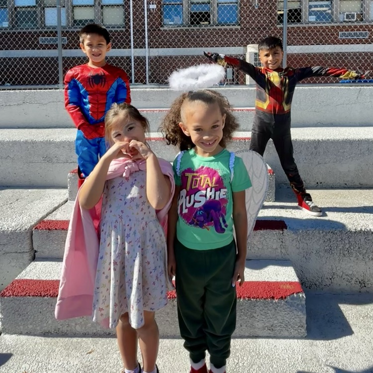 Yesterday, Washington School celebrated Superhero Day as part of Respect Week! Our students showed that everyone has the power to be kind, be a friend, and stand up for what’s right.