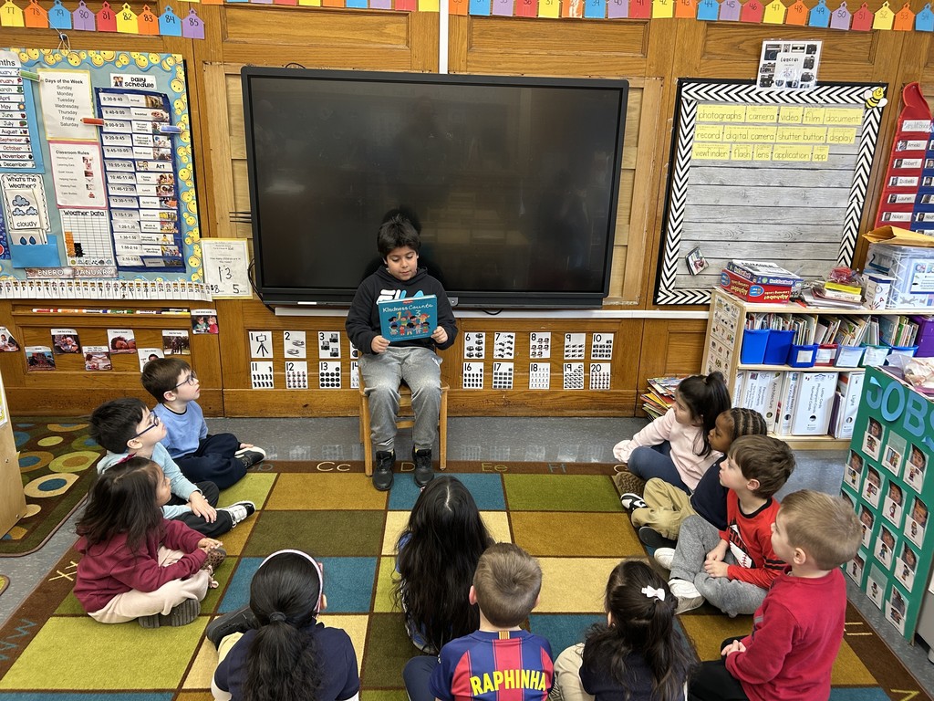 reading to preschool