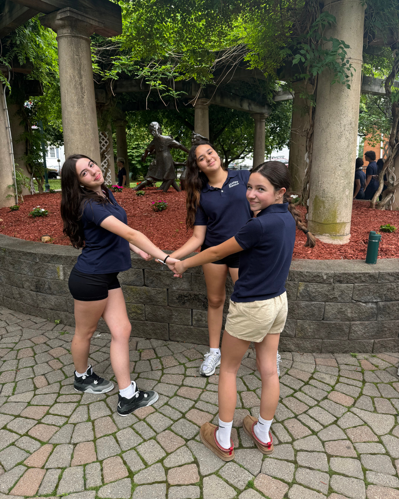 Girls with Statue