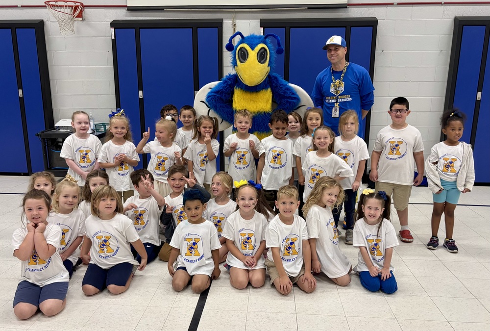 Weston students with Buzz