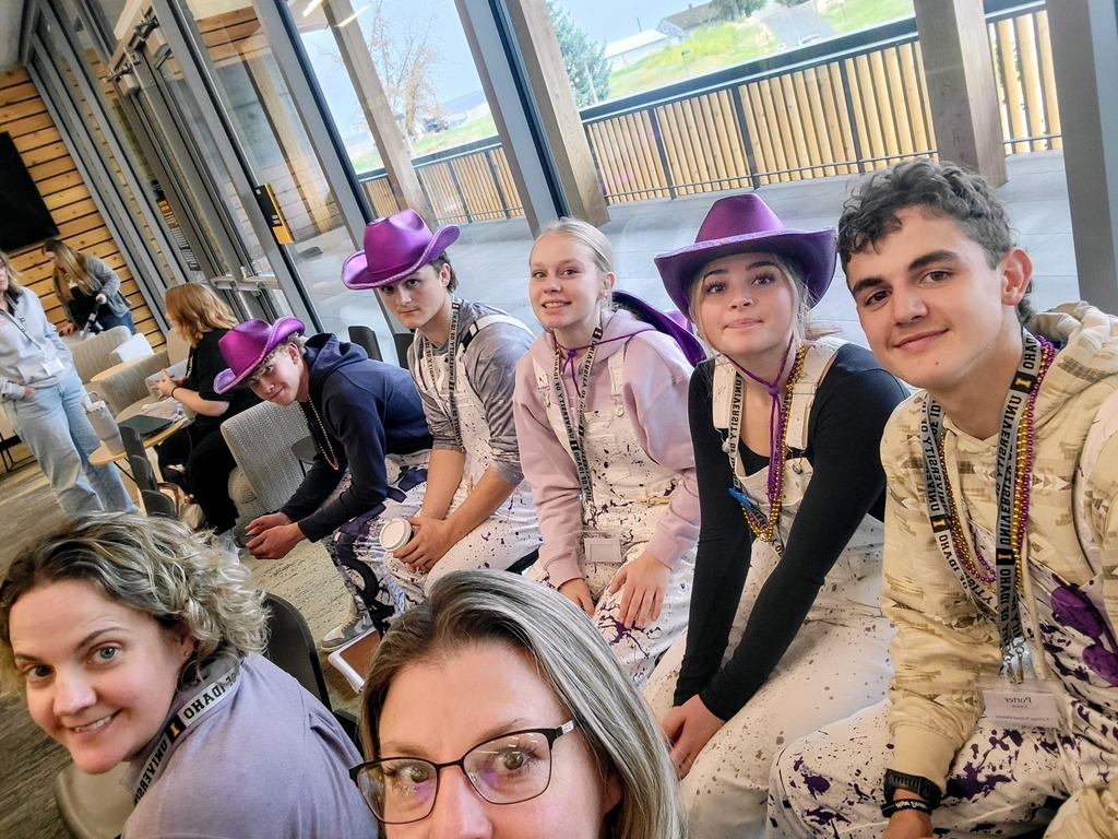 students posing for a picture