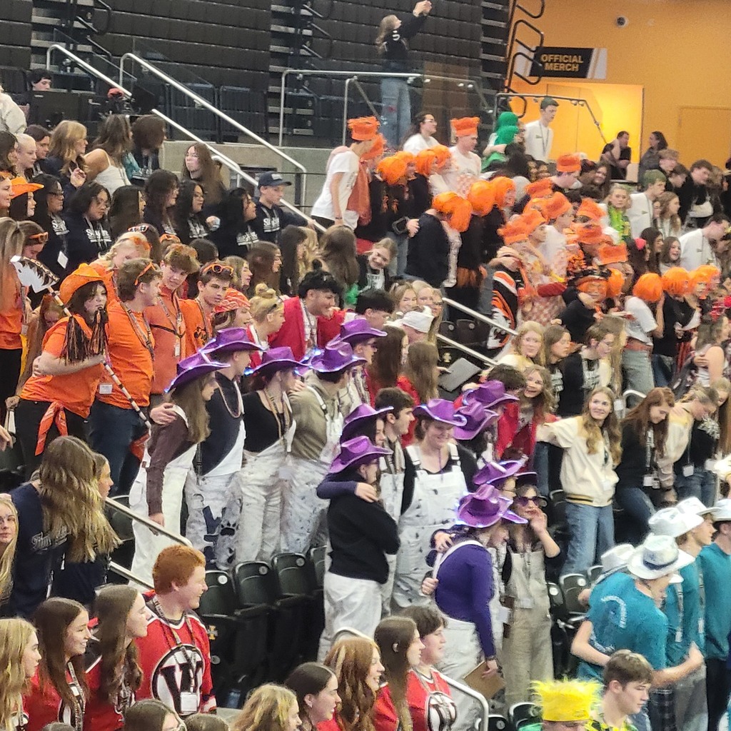 students posing for a picture