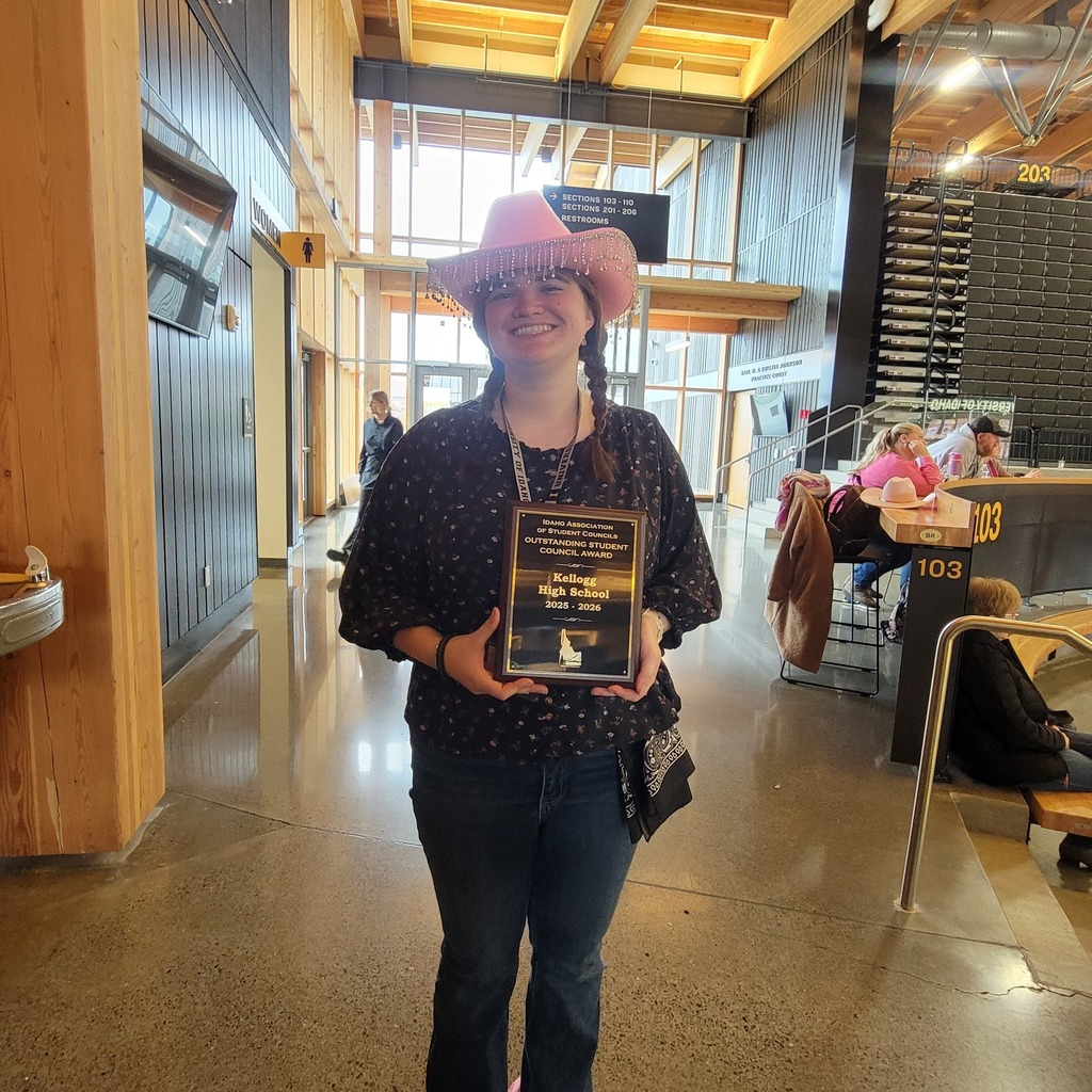 students posing for a picture