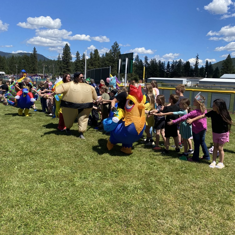 staff inflatables race 