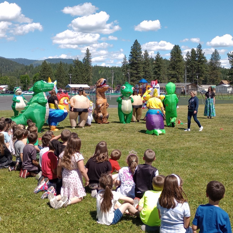 staff inflatable race 