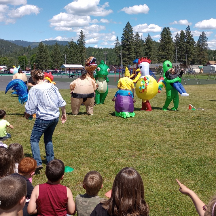 staff inflatable race 