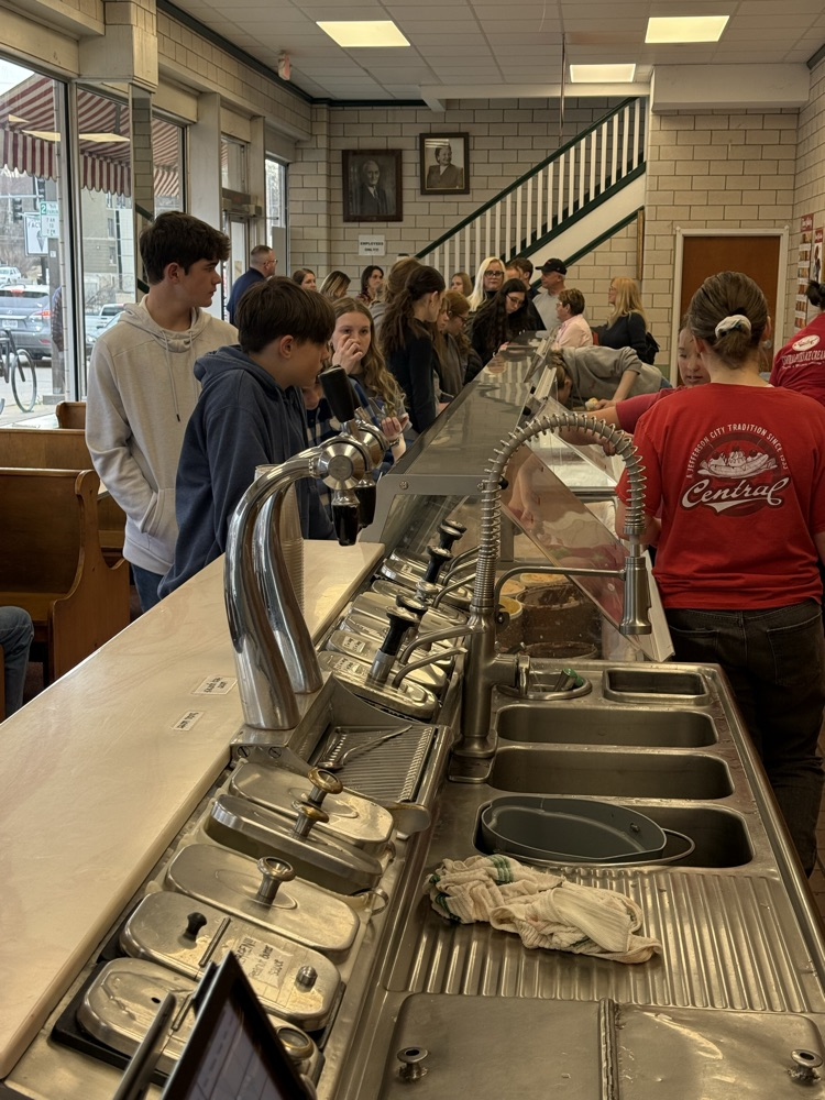 Finishing our time in Jefferson City with a  sweet treat