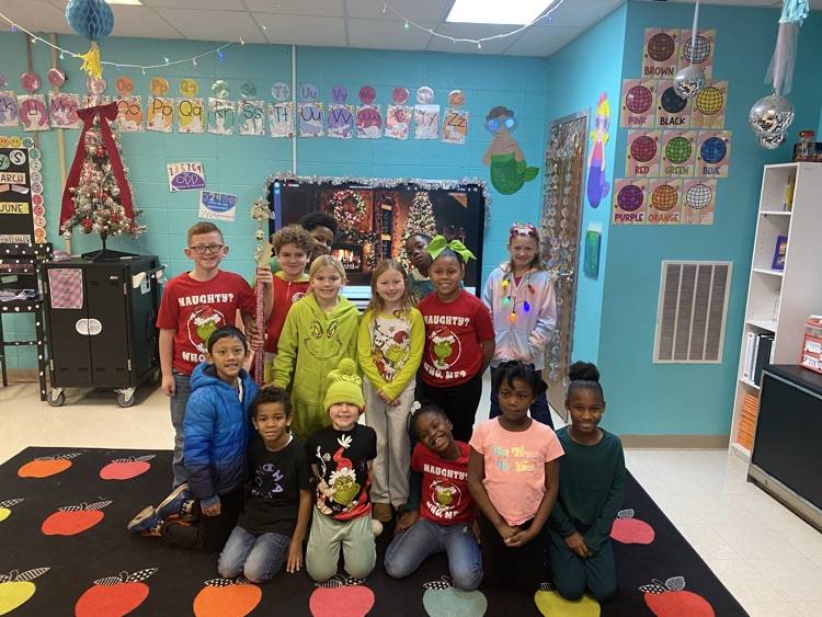 Congratulations to Mrs. Jessica Parr’s class for 100% attendance last week! 🏆