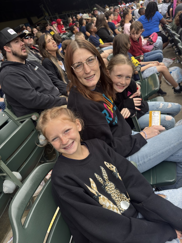 4th Grade Takes on the Redbirds' Game (part 1) 