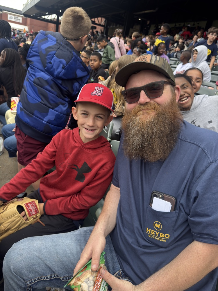 4th Grade Takes on the Redbirds' Game (part 2) ⚾️🏟️❤️