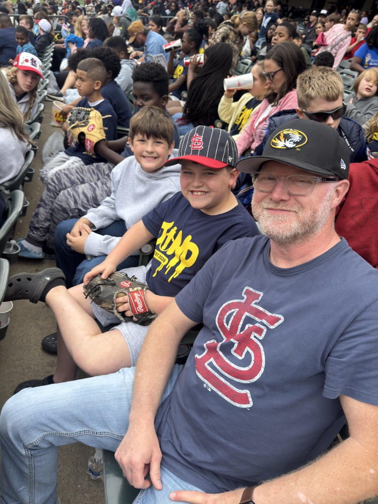 4th Grade Takes on the Redbirds' Game (part 2) ⚾️🏟️❤️