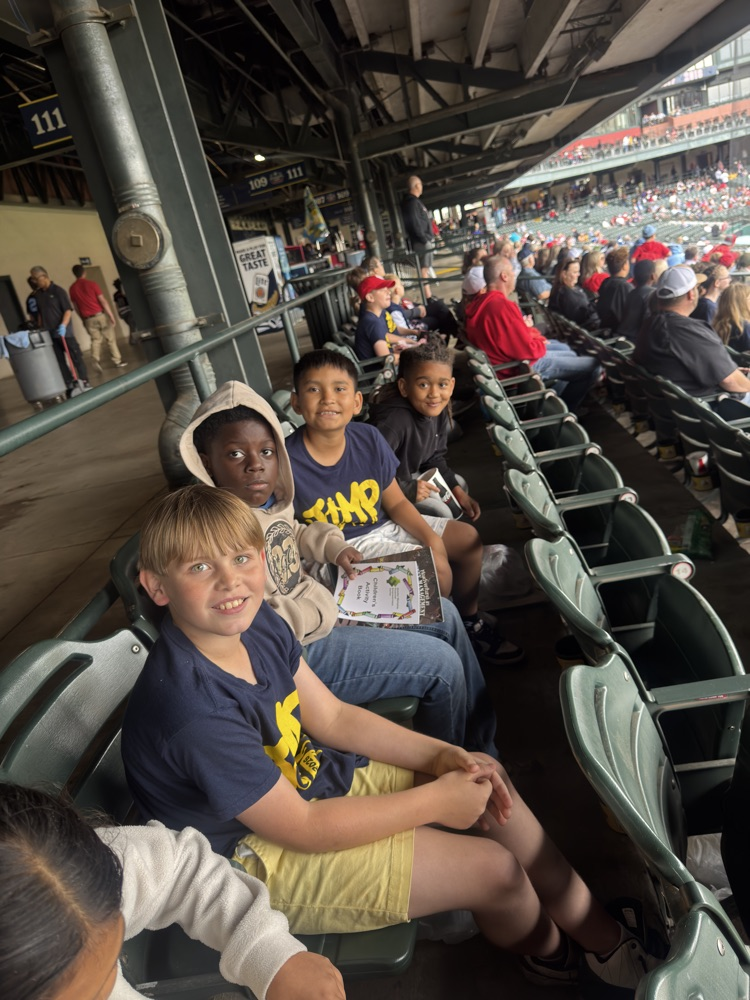 4th Grade Takes on the Redbirds' Game (part 3) ⚾️🏟️❤️