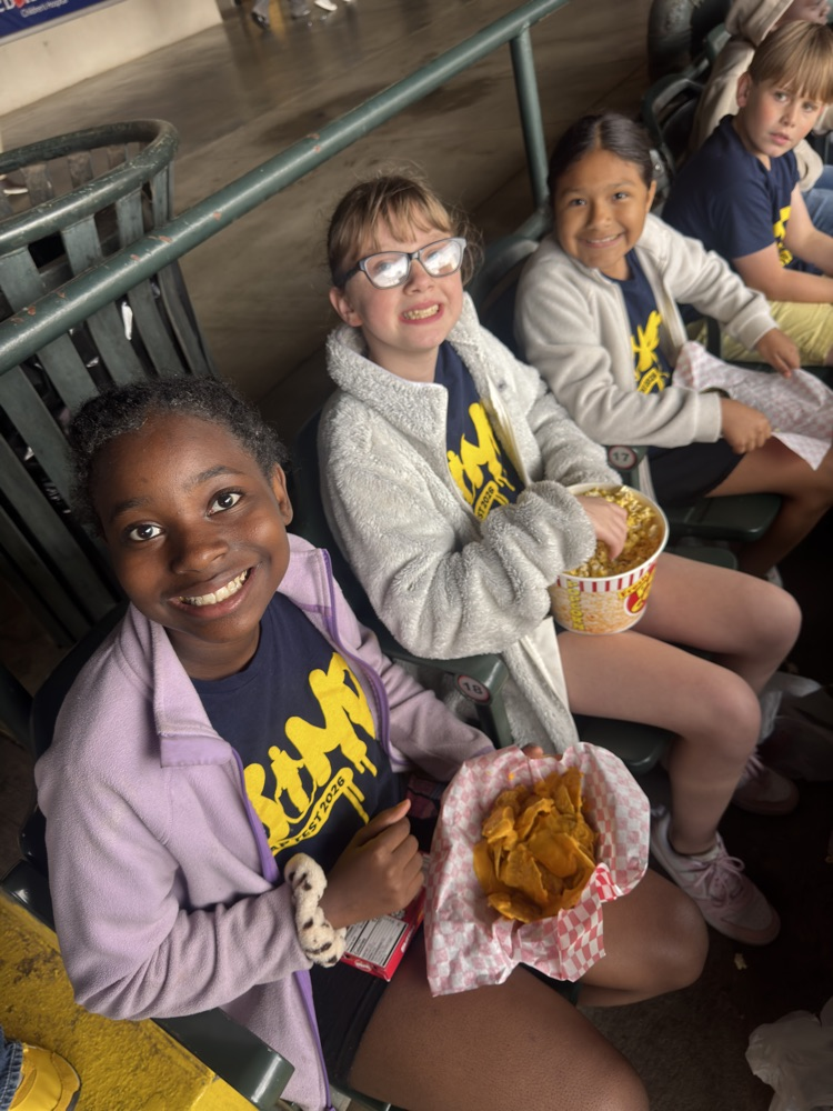 4th Grade Takes on the Redbirds' Game (part 3) ⚾️🏟️❤️