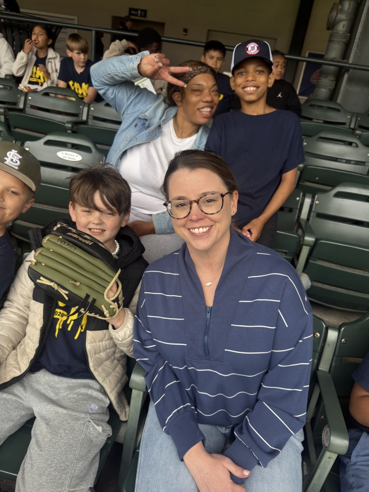4th Grade Takes on the Redbirds' Game (part 4) ⚾️🏟️❤️