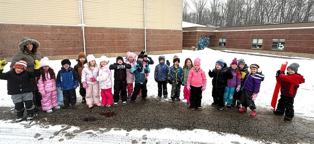 Mrs. Faini's Class Sledding 