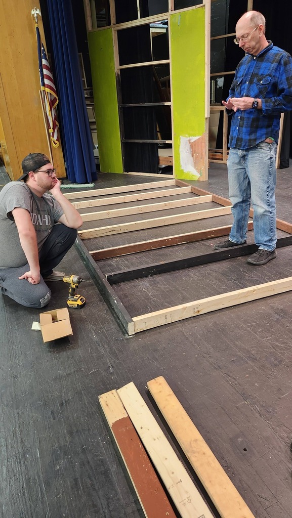 Lion King Set Building