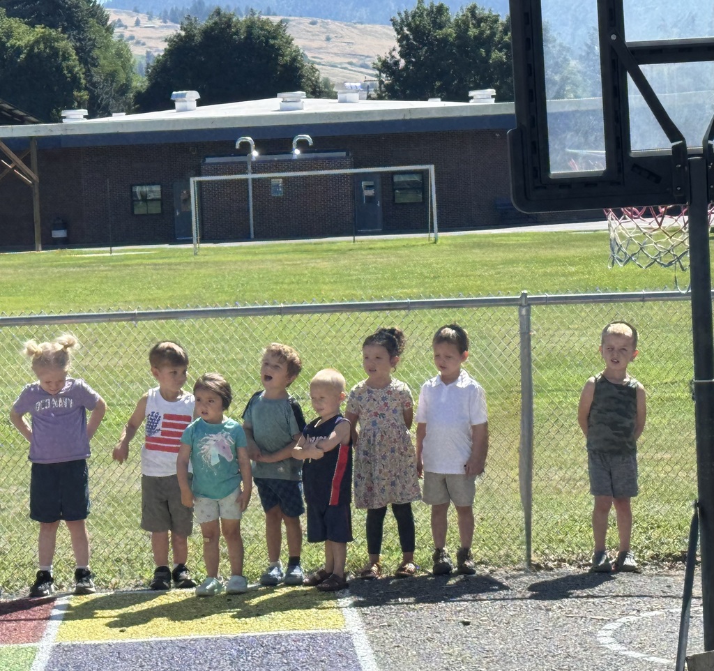 kids playing at the early learning center