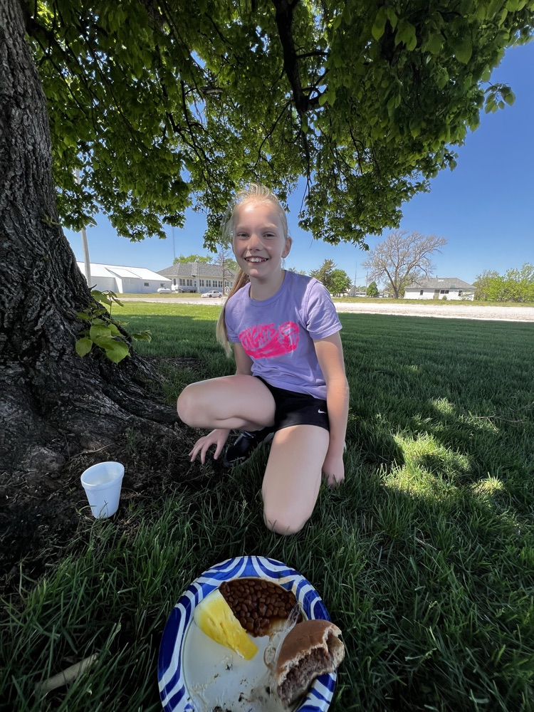 girl at a picnic