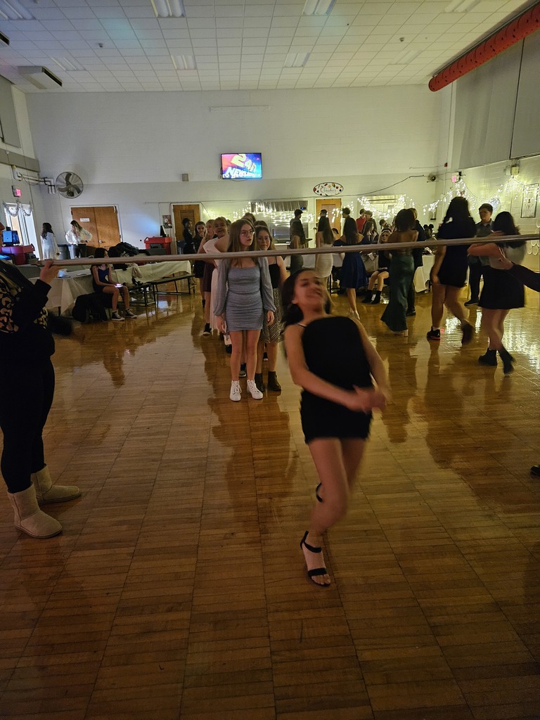 Middle School Dancing the night away at KCS' Snowball