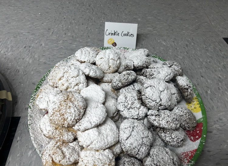 Crinkle Cookies made in culinary 2!! 🍪🍪