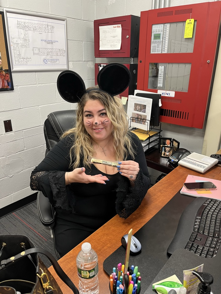 The mouse found the cheese   