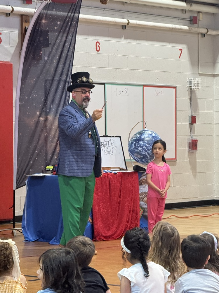 girl with magician
