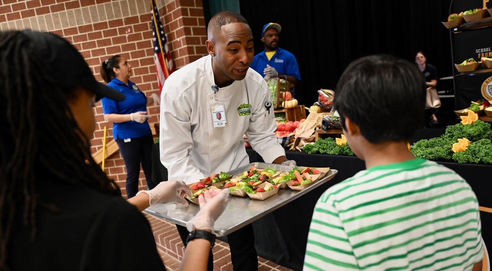 Farmer's Market at Haynes ES