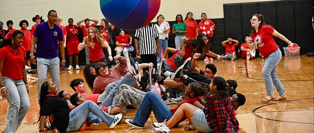 Early College color war 2025