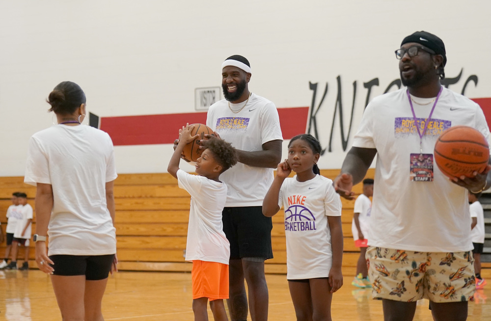 Royce O'Neale hosts camp