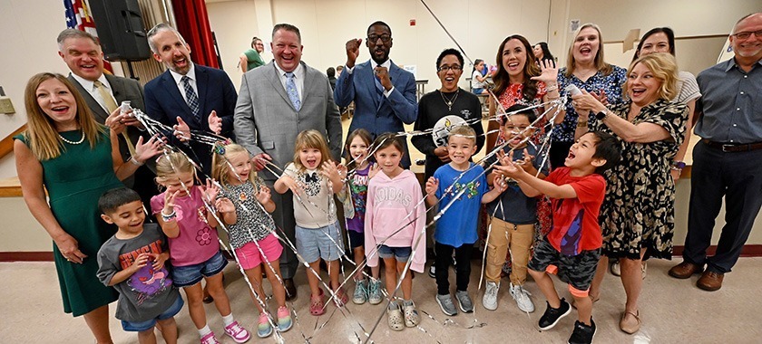 STEEL Award presented at Mountain View ES