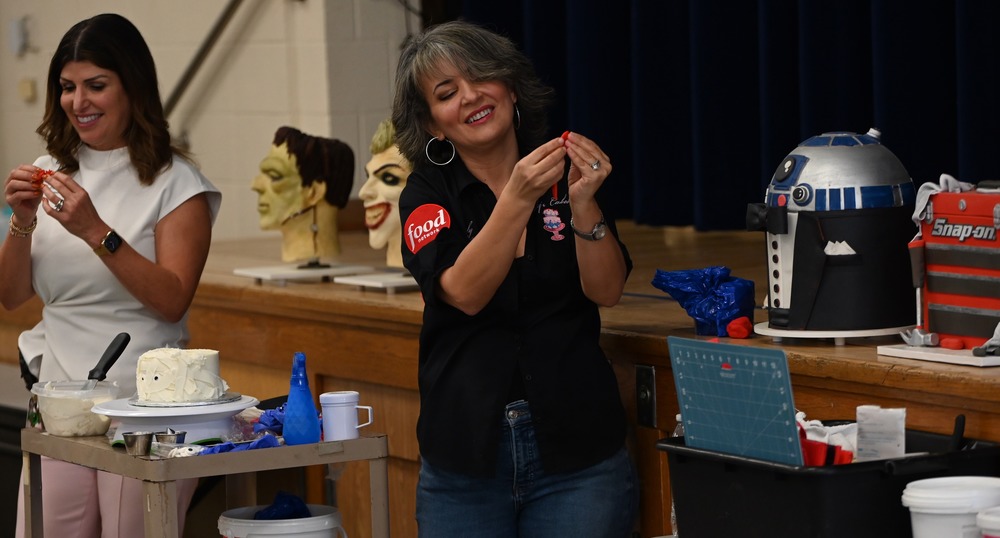 Lily's Cakes owner at Peebles