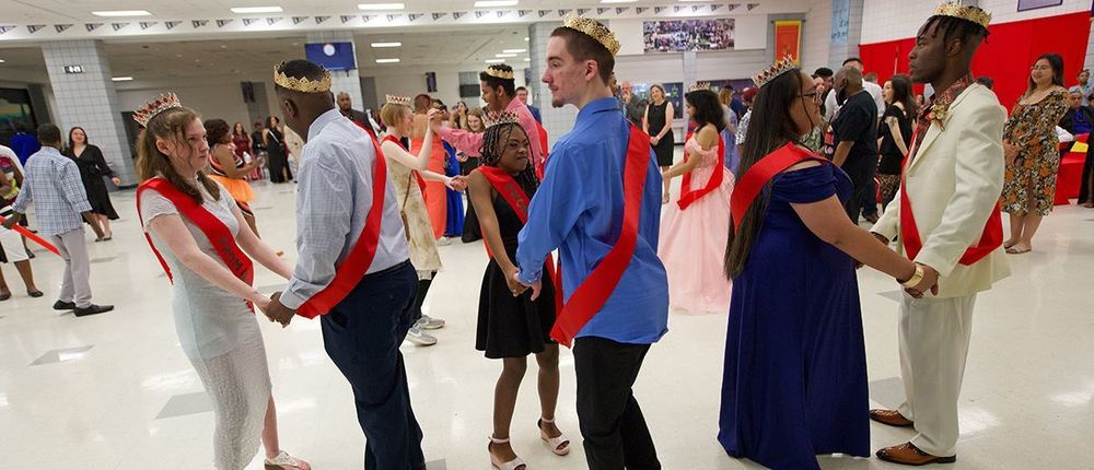 Annual Angel Prom Delights Large Crowd