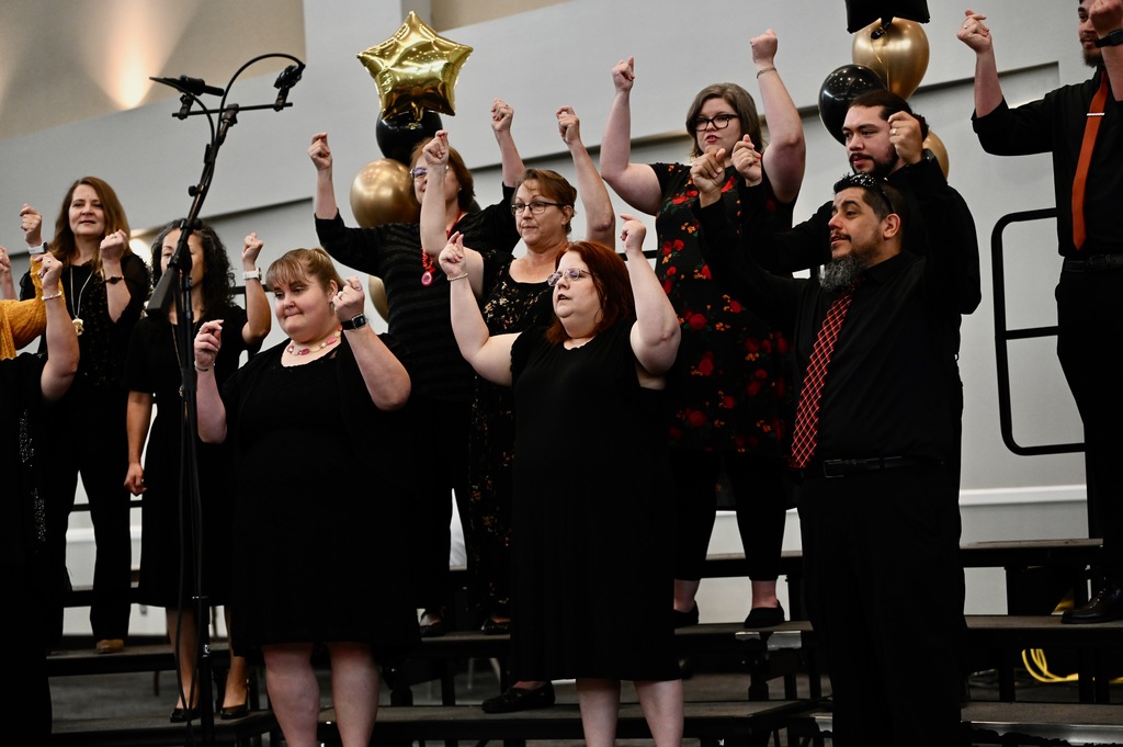 New Teachers Receive Golden Greeting to KISD