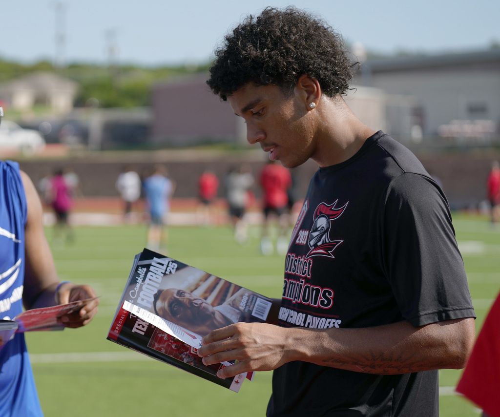 HHHS commemorative Dave Campbell's Texas Football magazine reveal 2025