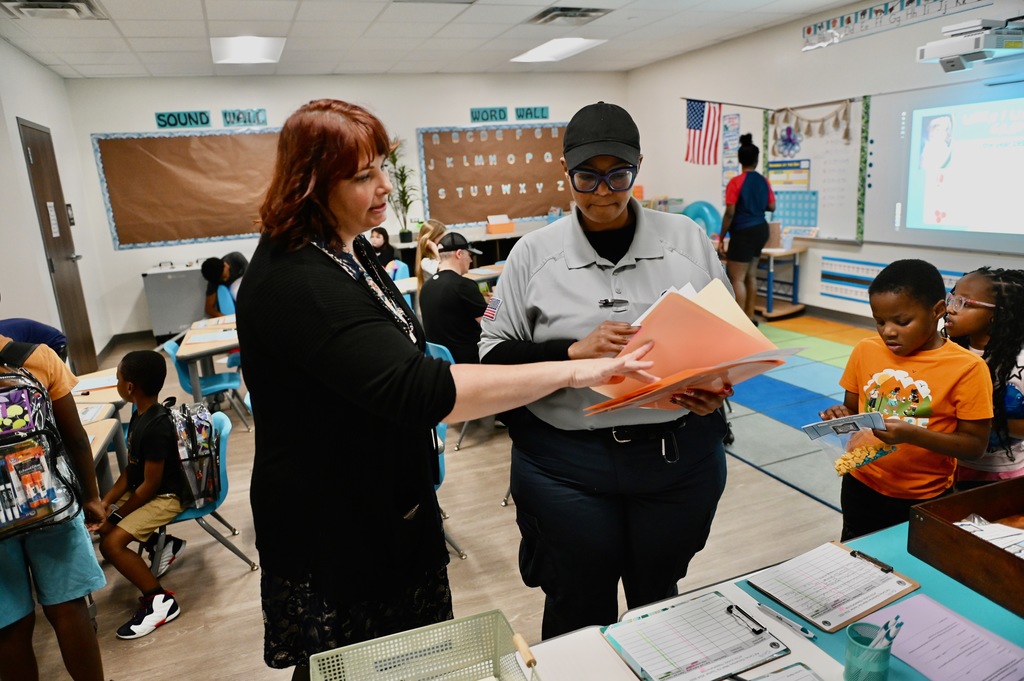 Meet the Teacher Carney ES