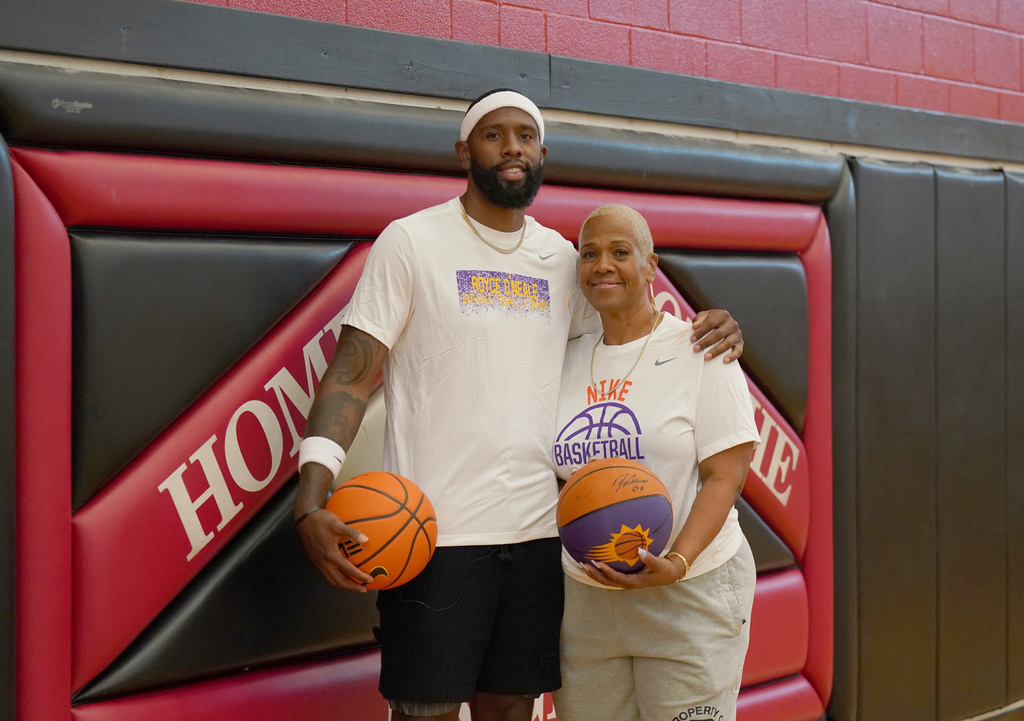 Royce O'Neale and his mom, Deborah Kingwood