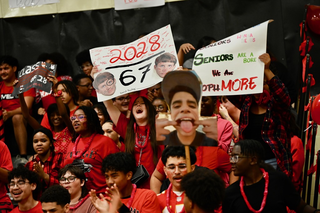 Early College color wars 2025