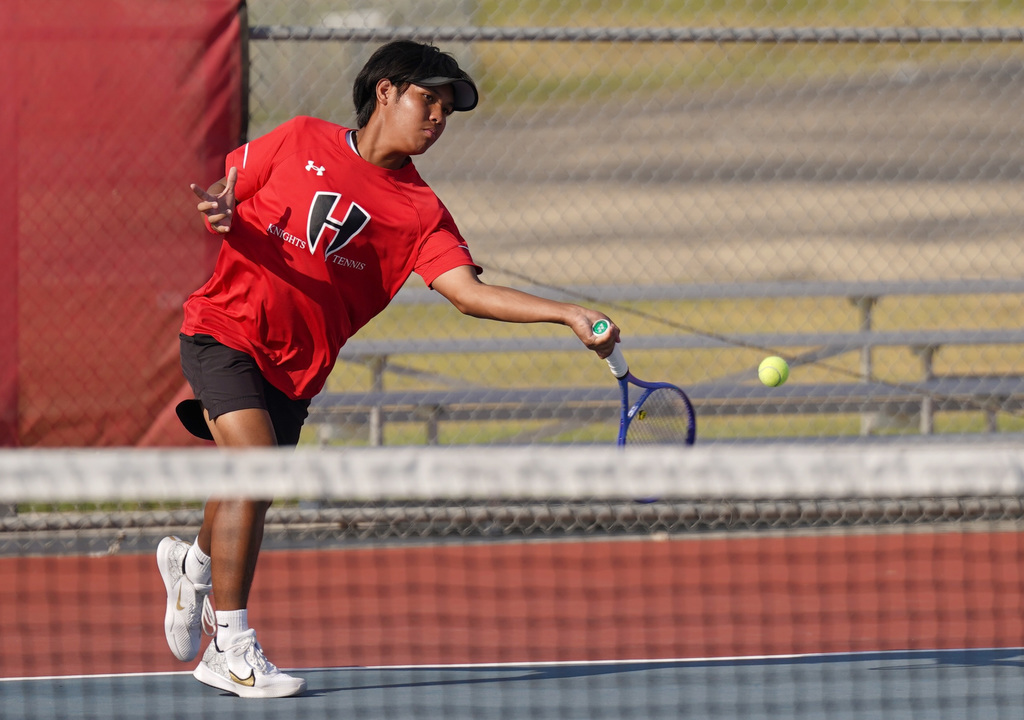 HHHS tennis forehand