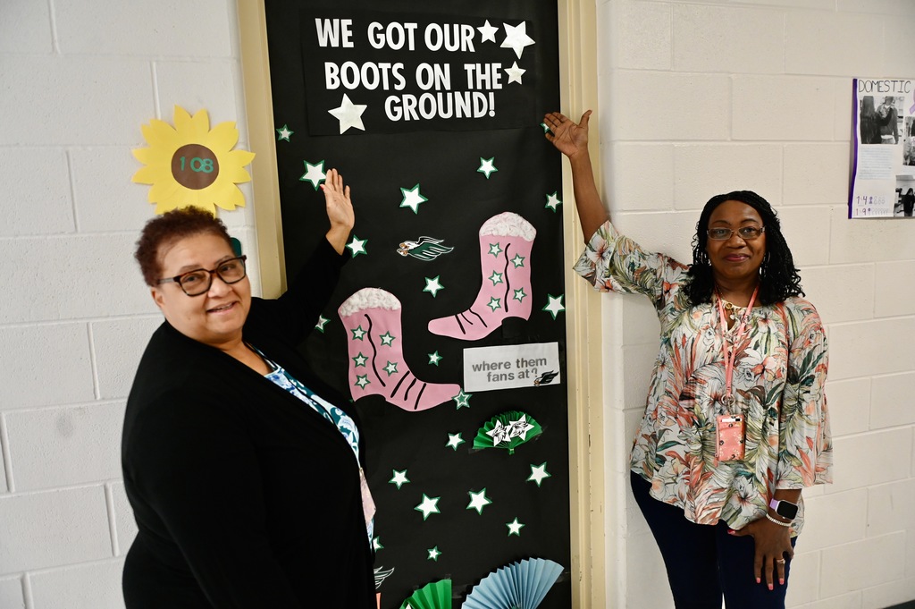 EHS homecoming door contest
