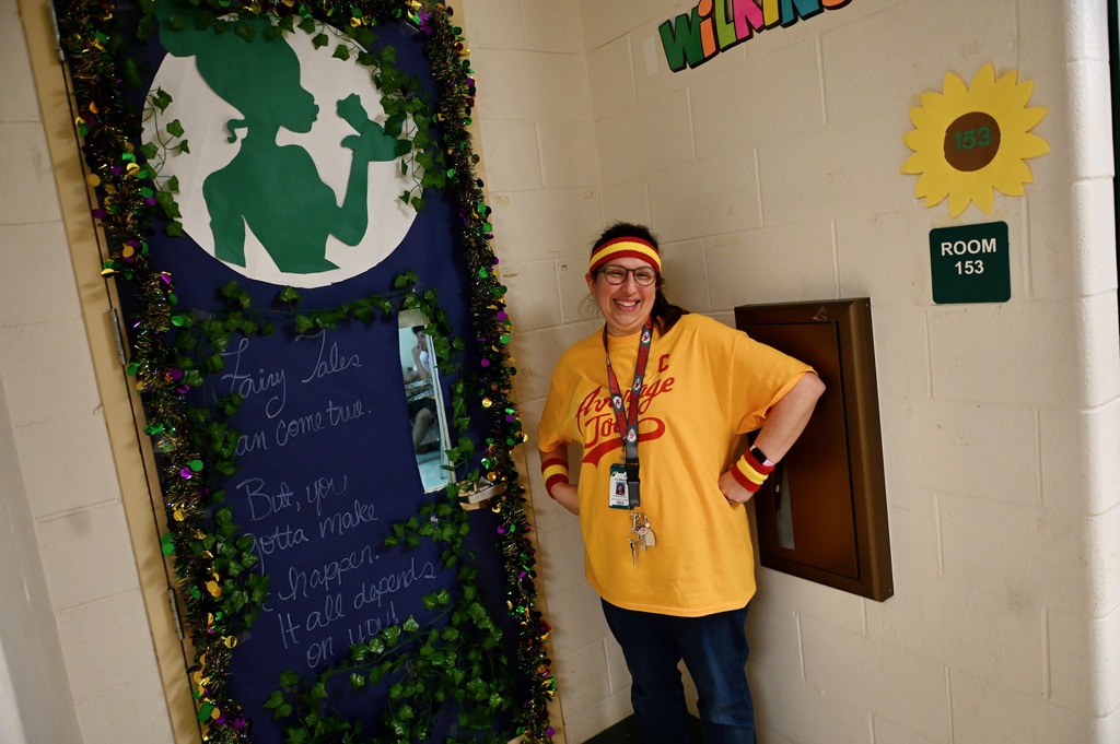 EHS homecoming door contest