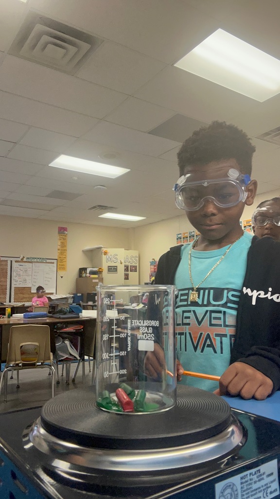 students observing temperatures changes of matter